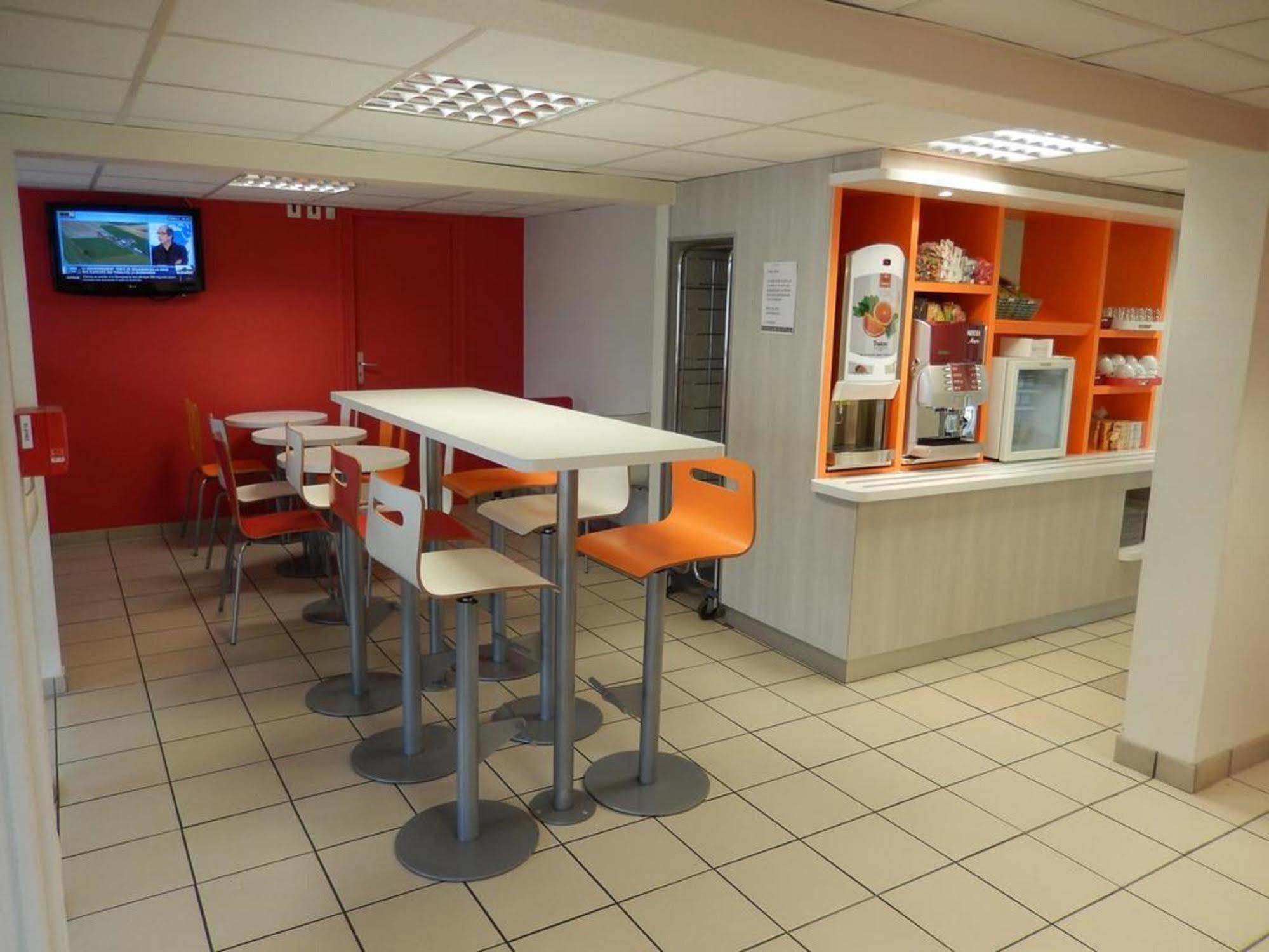 Premiere Classe Hotel 3*